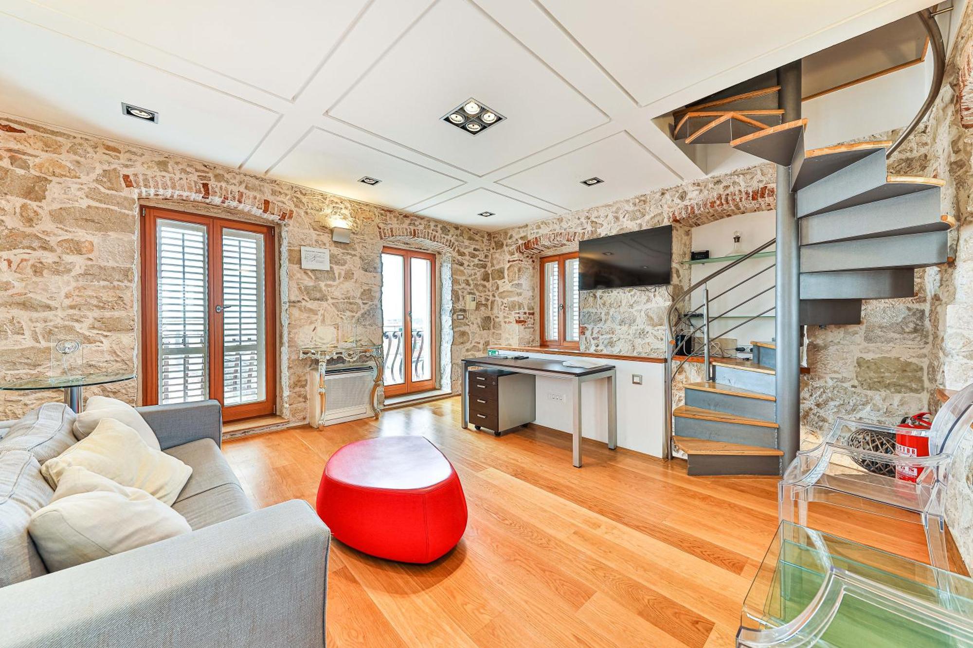 Augubio Penthouse Apartment Split Exterior photo